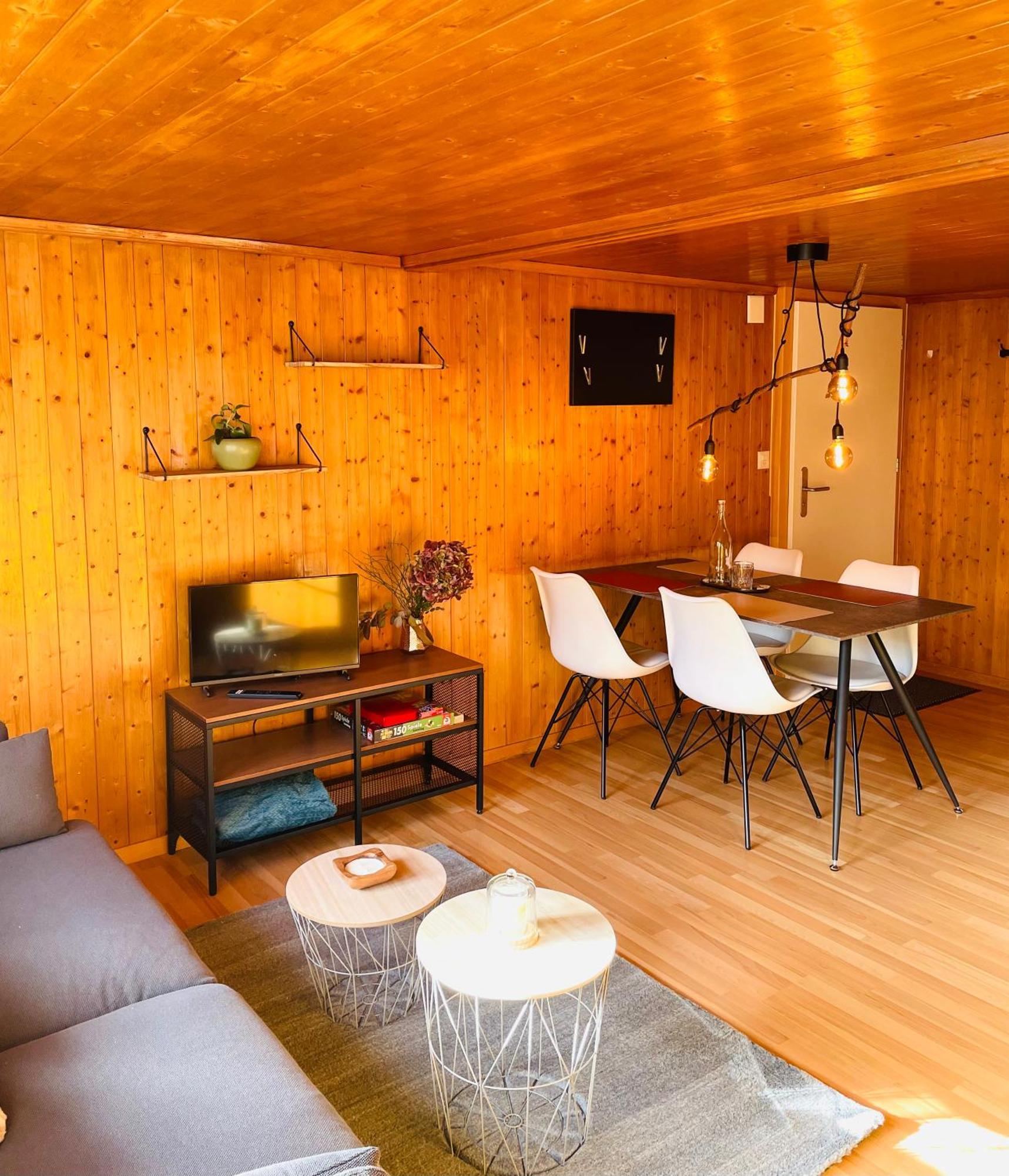 Charming, Well-Equipped Alpine Apartment カンデルシュテッグ エクステリア 写真