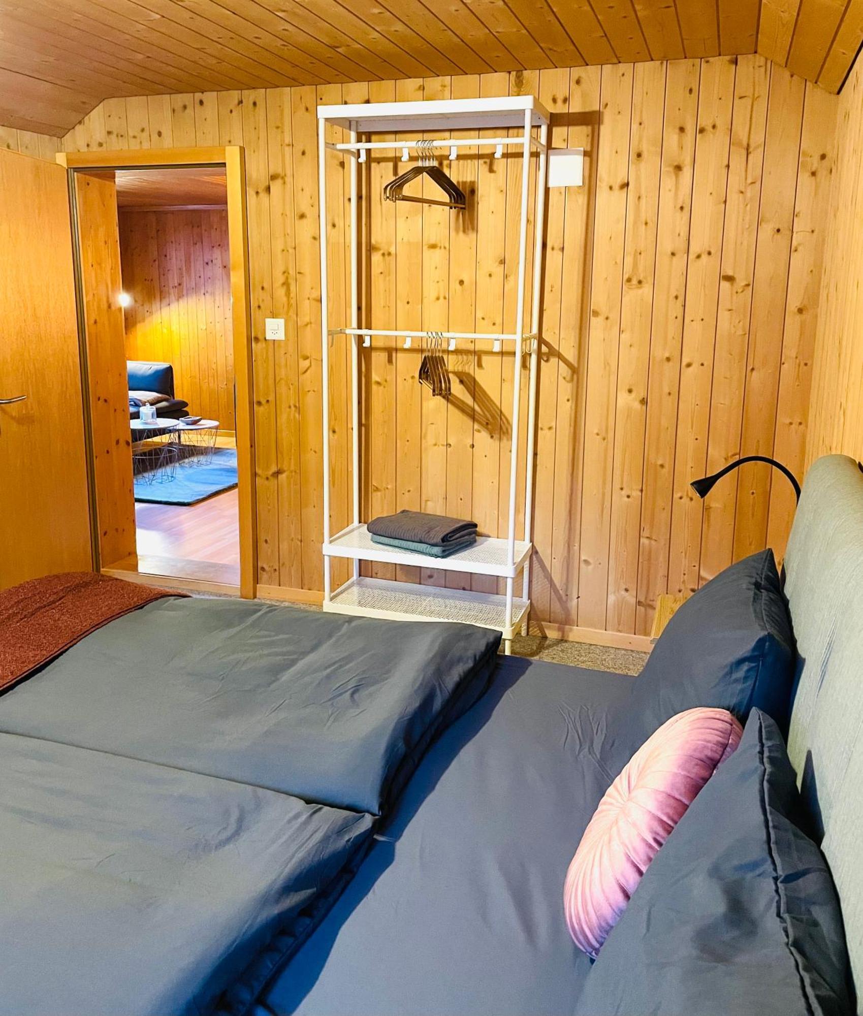 Charming, Well-Equipped Alpine Apartment カンデルシュテッグ エクステリア 写真