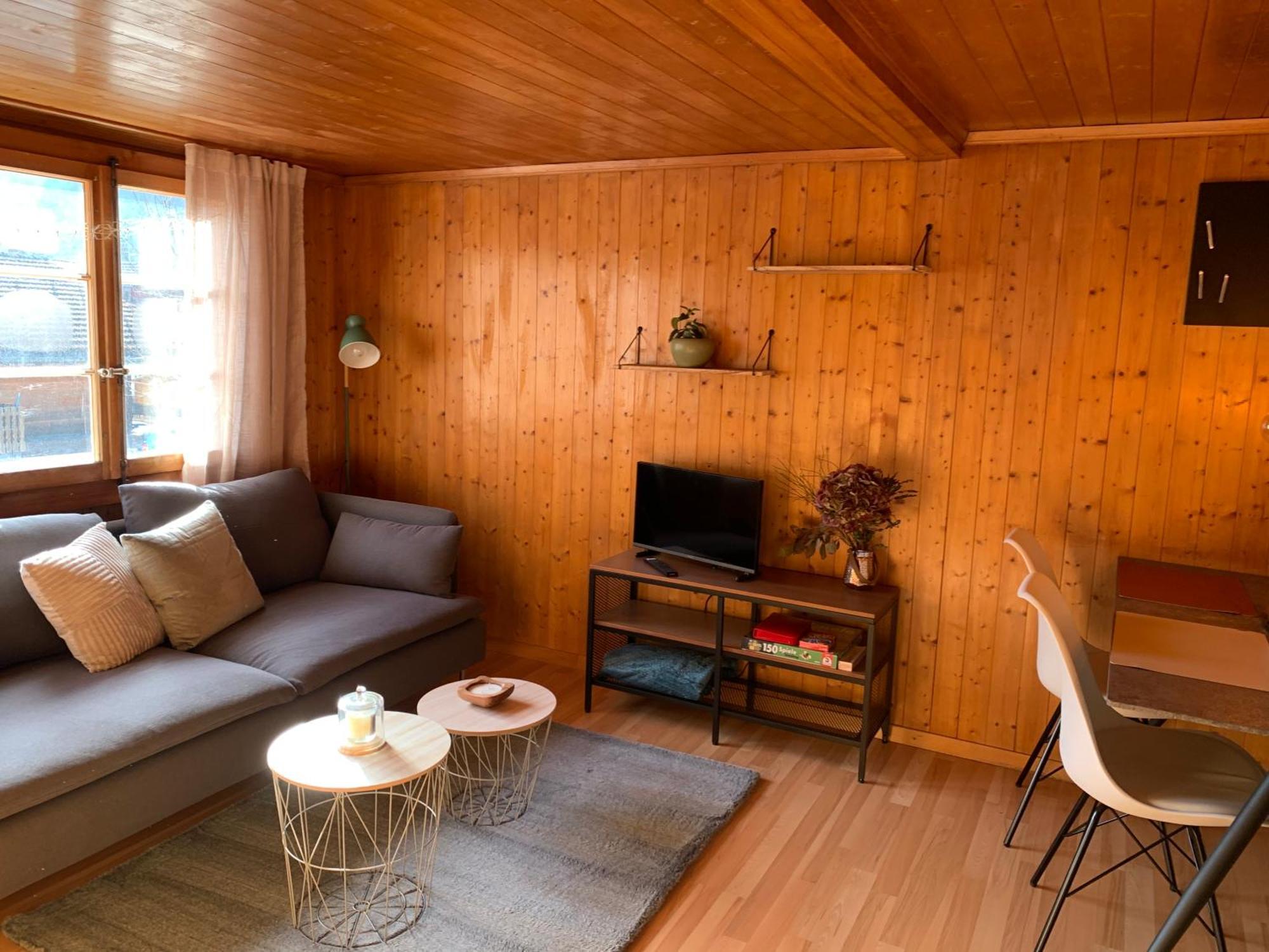 Charming, Well-Equipped Alpine Apartment カンデルシュテッグ エクステリア 写真