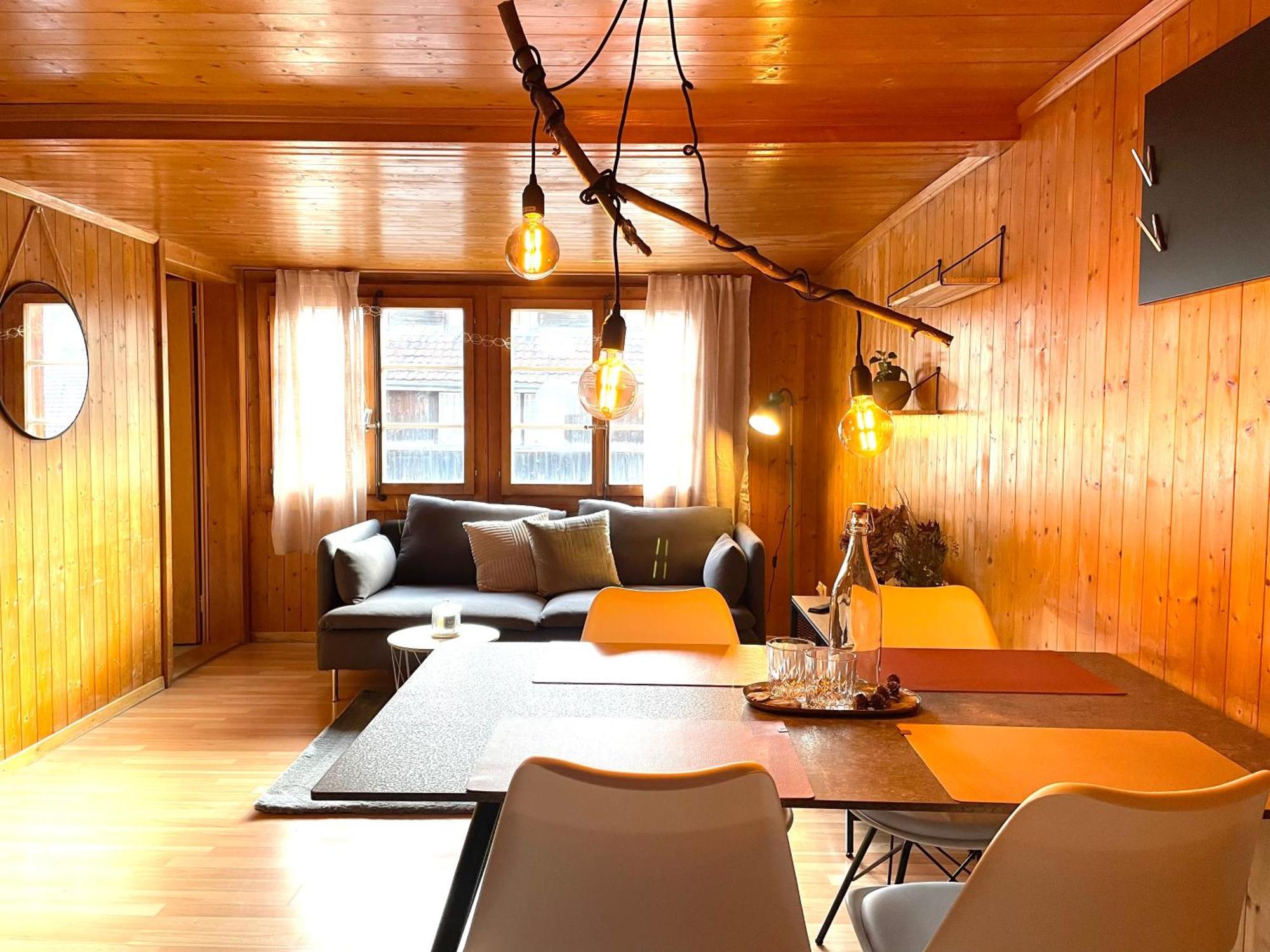 Charming, Well-Equipped Alpine Apartment カンデルシュテッグ エクステリア 写真